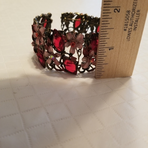 Pink crystals and Flower 1 and 1/2 inch cuff Braclet - Picture 4 of 4